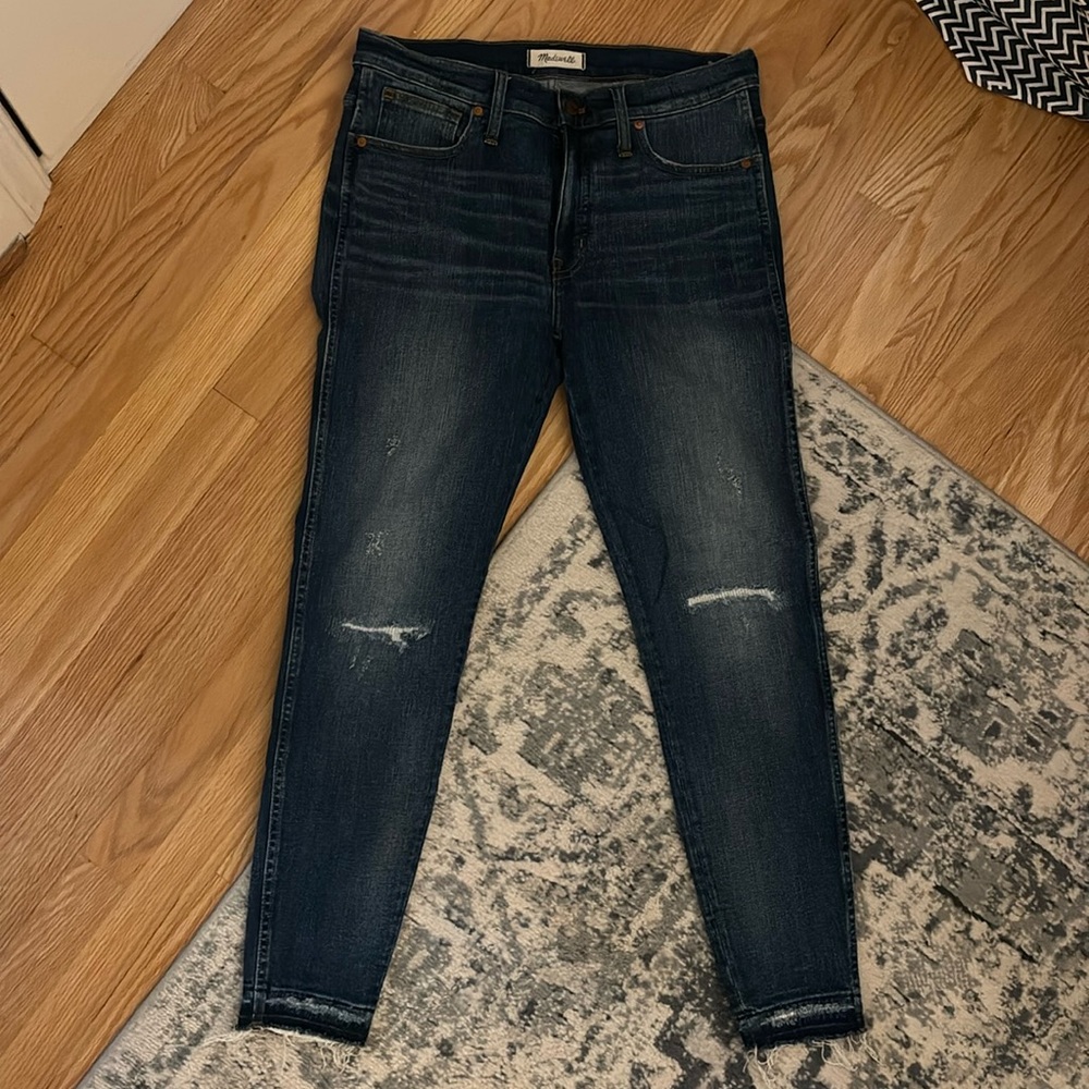 Madewell, like new, size 30, 9” high-rise skinny jeans